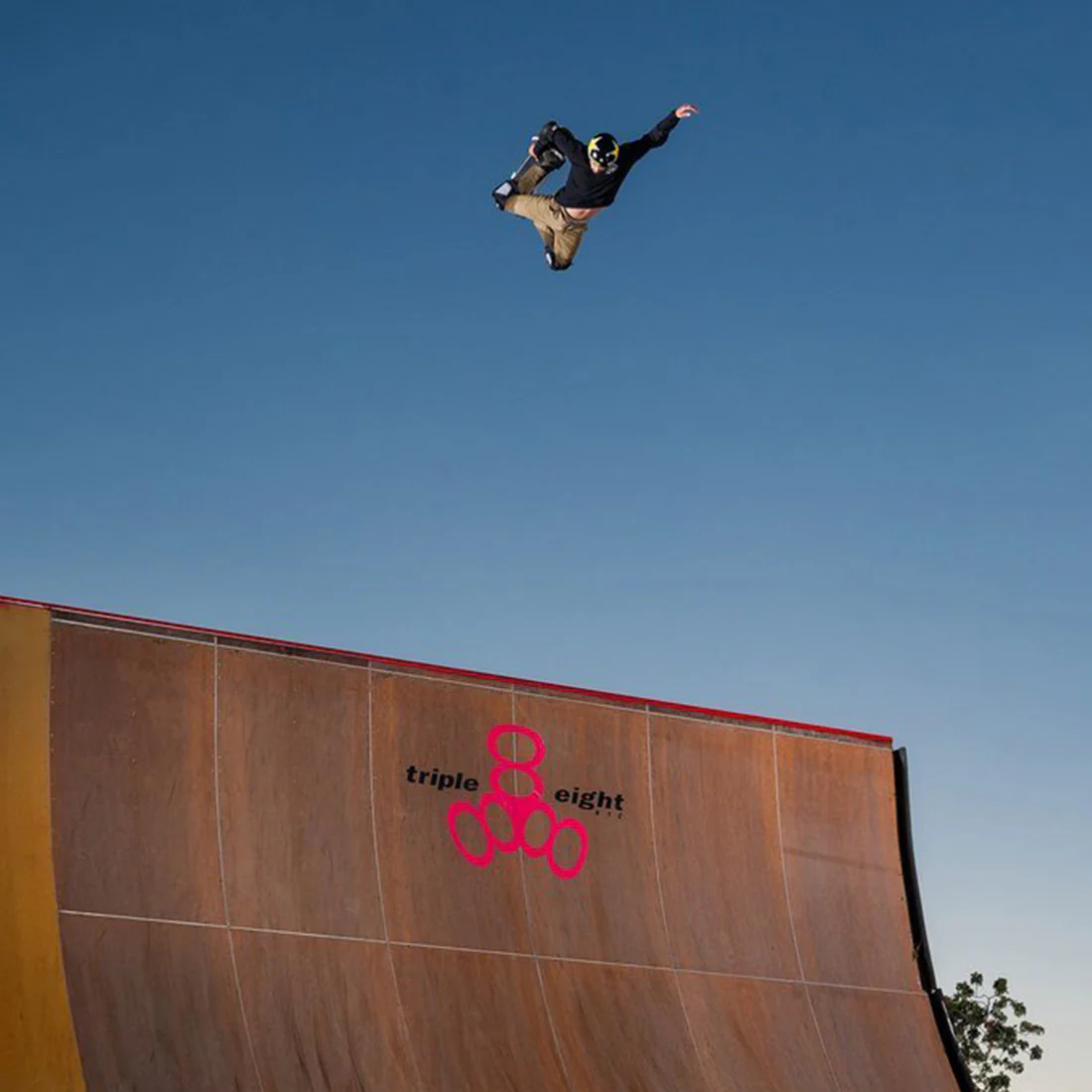Triple 8 THE Cert SS Helmet - PRO Elliot Sloan - Image 4