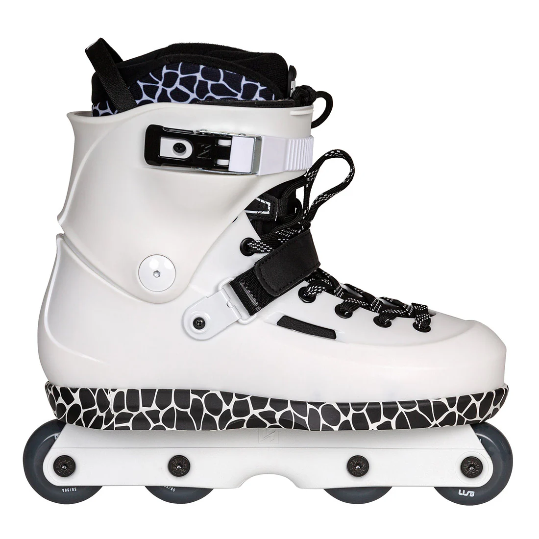 USD Sway Farmer Pro Skate - White/Black